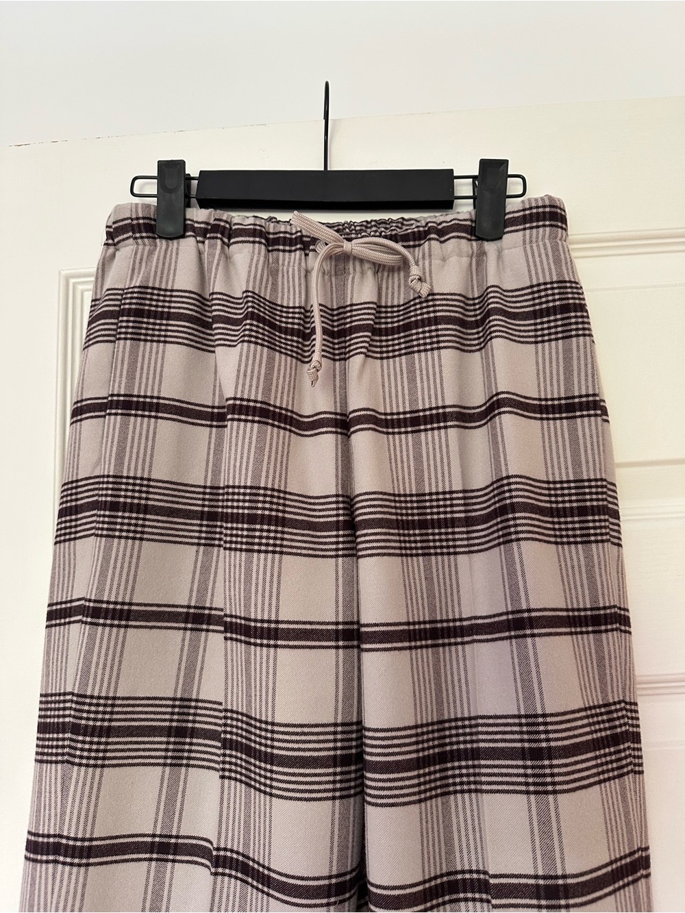 Women’s Babaton Plaid Pull-On straight leg pant in Light Beige and Dark Brown